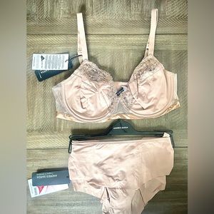 Andres Sarda Bra & Panty Set. Size 34D with Small Panty NWT in Beige